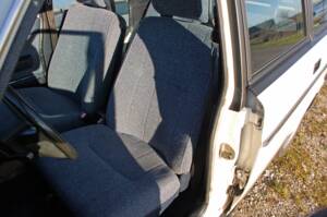 Afbeelding 21/45 van Volvo 245 GL (1991)