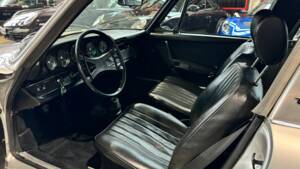 Image 16/28 of Porsche 911 2.4 T &quot;Oilflap&quot; (1972)