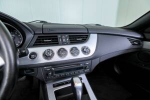 Image 23/50 of BMW Z4 sDrive23i (2010)