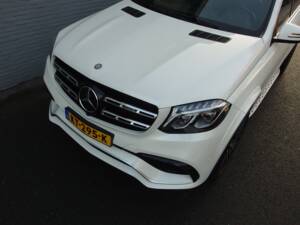 Image 10/98 of Mercedes-Benz GLS 63 AMG 4MATIC (2016)