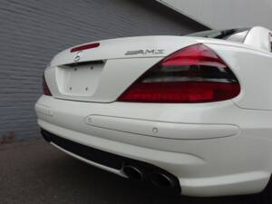 Image 14/97 de Mercedes-Benz SL 55 AMG (2003)