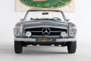 Image 18/48 of Mercedes-Benz 280 SL (1968)