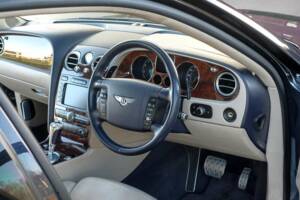 Image 2/50 of Bentley Continental Flying Spur (2006)