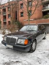 Afbeelding 16/74 van Mercedes-Benz 220 TE (1993)