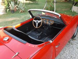 Image 44/50 of Triumph Spitfire Mk III (1968)