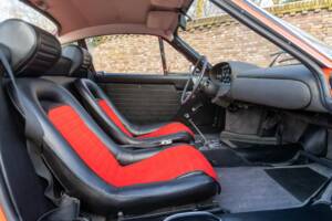 Image 36/50 de Ferrari Dino 246 GT (1970)
