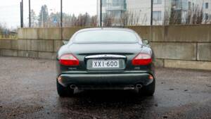 Immagine 12/38 di Jaguar XK8 4.0 (1996)