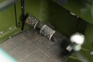 Image 22/48 of Land Rover 80 (1951)