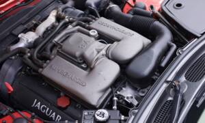 Image 5/50 de Jaguar XKR (2000)