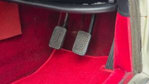 Image 13/50 of Jaguar XJ 6 4.2 (1972)