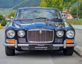 Immagine 1/29 di Jaguar XJ 6 4.2 (1972)