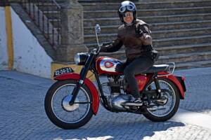 Image 44/51 of BSA B 44 (1966)