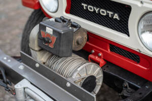 Image 3/44 de Toyota Land Cruiser FJ 40 (1979)