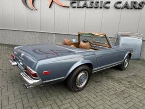 Immagine 13/50 di Mercedes-Benz 280 SL (1969)