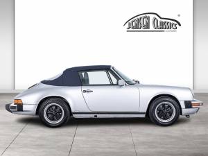 Image 3/22 of Porsche 911 Carrera 3.2 (1987)