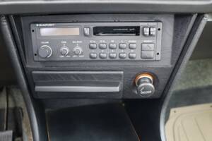 Image 46/50 of BMW 323i (1980)