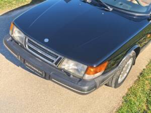 Image 21/24 of Saab 900 2.1 i 16V (1991)