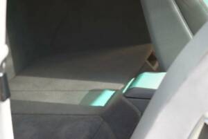 Image 34/50 of Mercedes-Benz 300 SL-24 (1989)