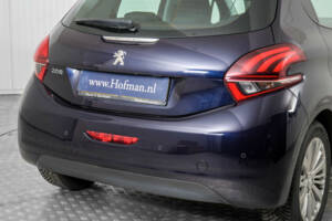 Bild 27/50 von Peugeot 208 1.2 PureTech 82 (2019)