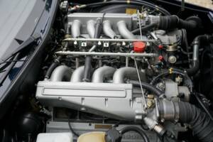 Bild 4/50 von Aston Martin V8 Zagato Vantage Volante (1990)