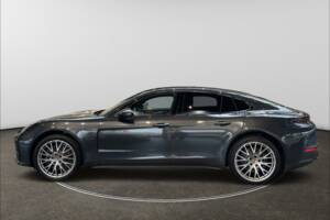Image 5/10 of Porsche Panamera 4 E-Hybrid (2024)