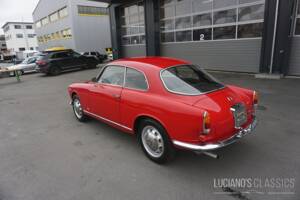 Image 6/68 of Alfa Romeo Giulietta Sprint 1300 (1965)