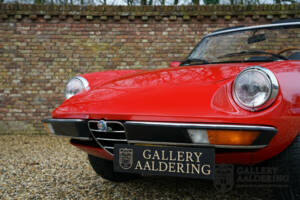 Image 46/50 of Alfa Romeo Spider Veloce 2000 (1982)