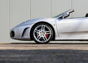 Bild 31/68 von Ferrari F430 Spider (2006)