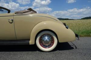 Immagine 23/44 di Ford V8 (1938)