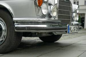 Image 35/95 of Mercedes-Benz 280 SE 3,5 (1970)