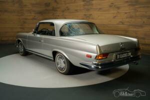 Image 7/18 of Mercedes-Benz 280 SE (1970)