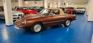 Bild 8/43 von Alfa Romeo 2000 Spider Veloce (1982)