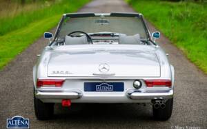 Image 18/49 of Mercedes-Benz 230 SL (1964)