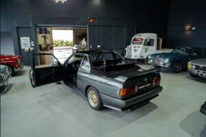 Immagine 21/28 di BMW 320i Baur TC (1985)