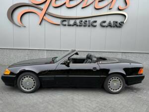 Image 15/44 of Mercedes-Benz 300 SL (1991)