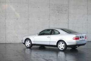 Bild 6/50 von Mercedes-Benz CLK 230 Kompressor (1999)