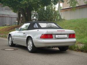 Image 4/50 of Mercedes-Benz SL 500 (1900)