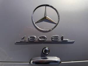 Image 12/77 de Mercedes-Benz 190 SL (1960)