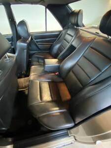 Bild 17/66 von Mercedes-Benz 190 E 2.3-16V (1986)