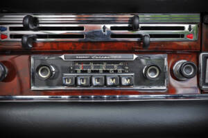 Immagine 47/71 di Mercedes-Benz 220 SE b (1961)
