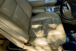 Bild 21/50 von Mercedes-Benz 500 SEC (1989)