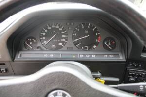Image 20/32 de BMW 325ix (1990)
