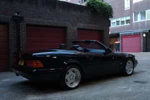 Image 66/100 of Mercedes-Benz SL 600 (1998)