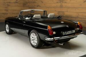 Image 3/7 of MG MGB (1980)
