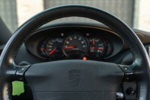 Image 36/50 of Porsche 911 Carrera 4 (1999)