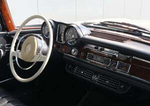 Imagen 32/43 de Mercedes-Benz 280 SE (1968)