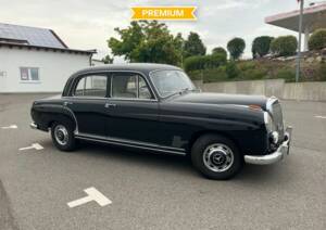 Imagen 1/8 de Mercedes-Benz 220 S (1956)