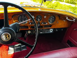 Image 71/81 of Bentley S 1 (1959)