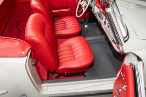 Image 12/28 de Mercedes-Benz 190 SL (1961)