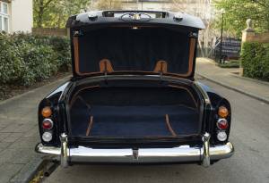 Image 28/32 of Rolls-Royce Silver Cloud III &quot;Chinese Eyes&quot; (1965)